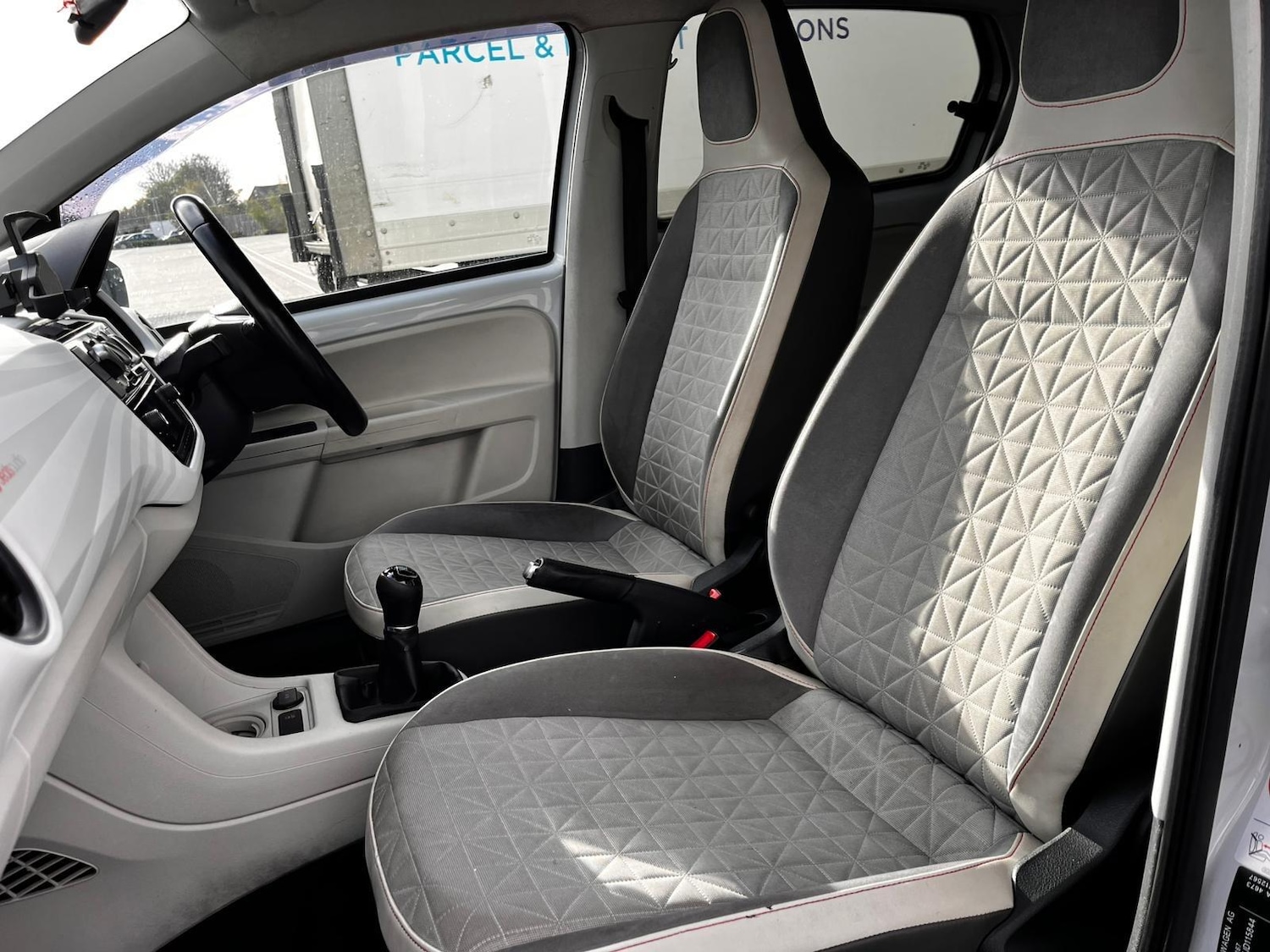 Used Volkswagen up! 2017 for sale - 76633094: Photo 43