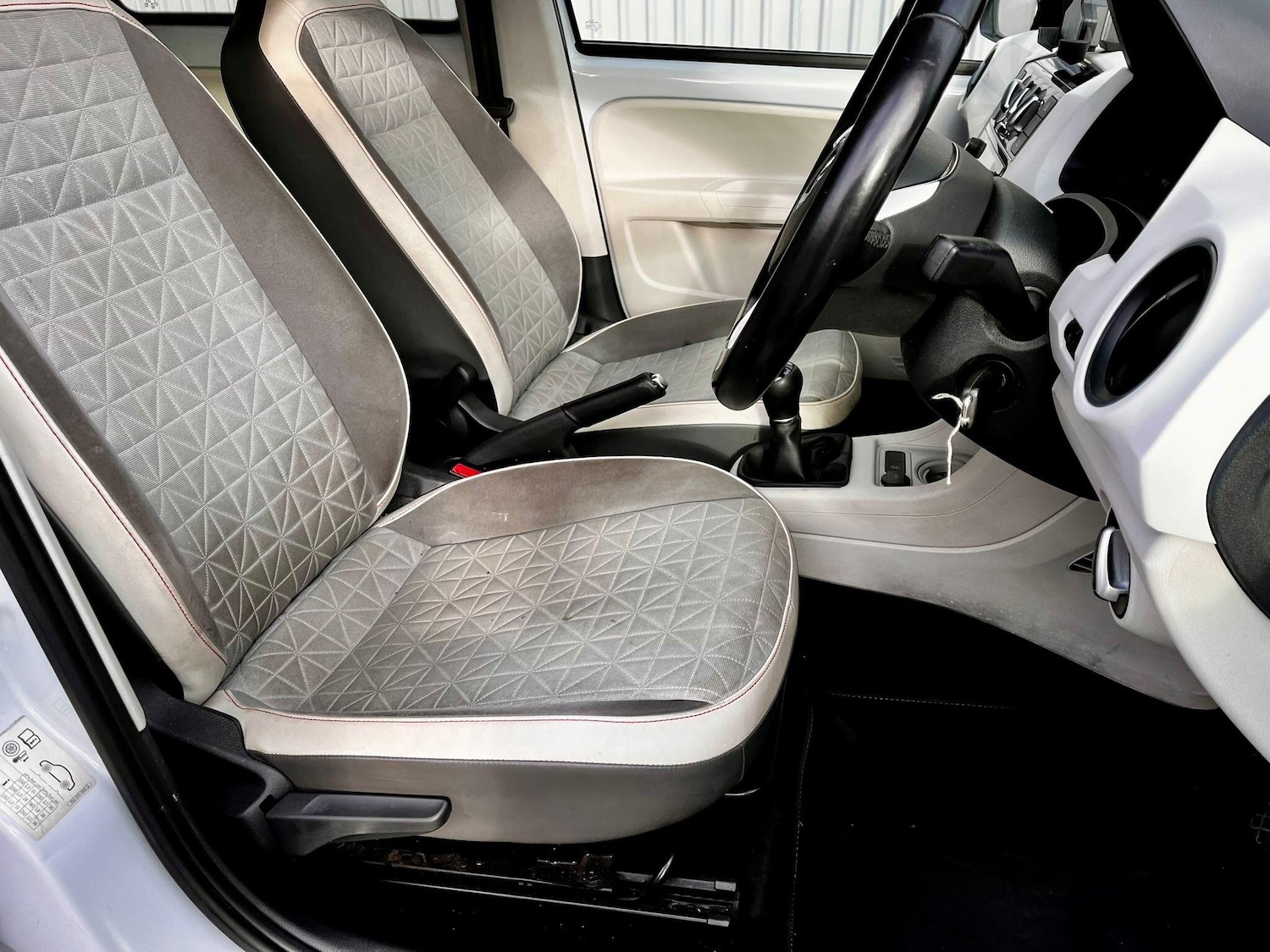 Used Volkswagen up! 2017 for sale - 76633094: Photo 44