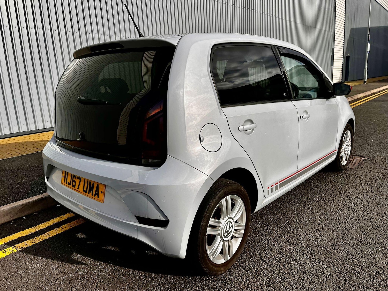 Used Volkswagen up! 2017 for sale - 76633094: Photo 8