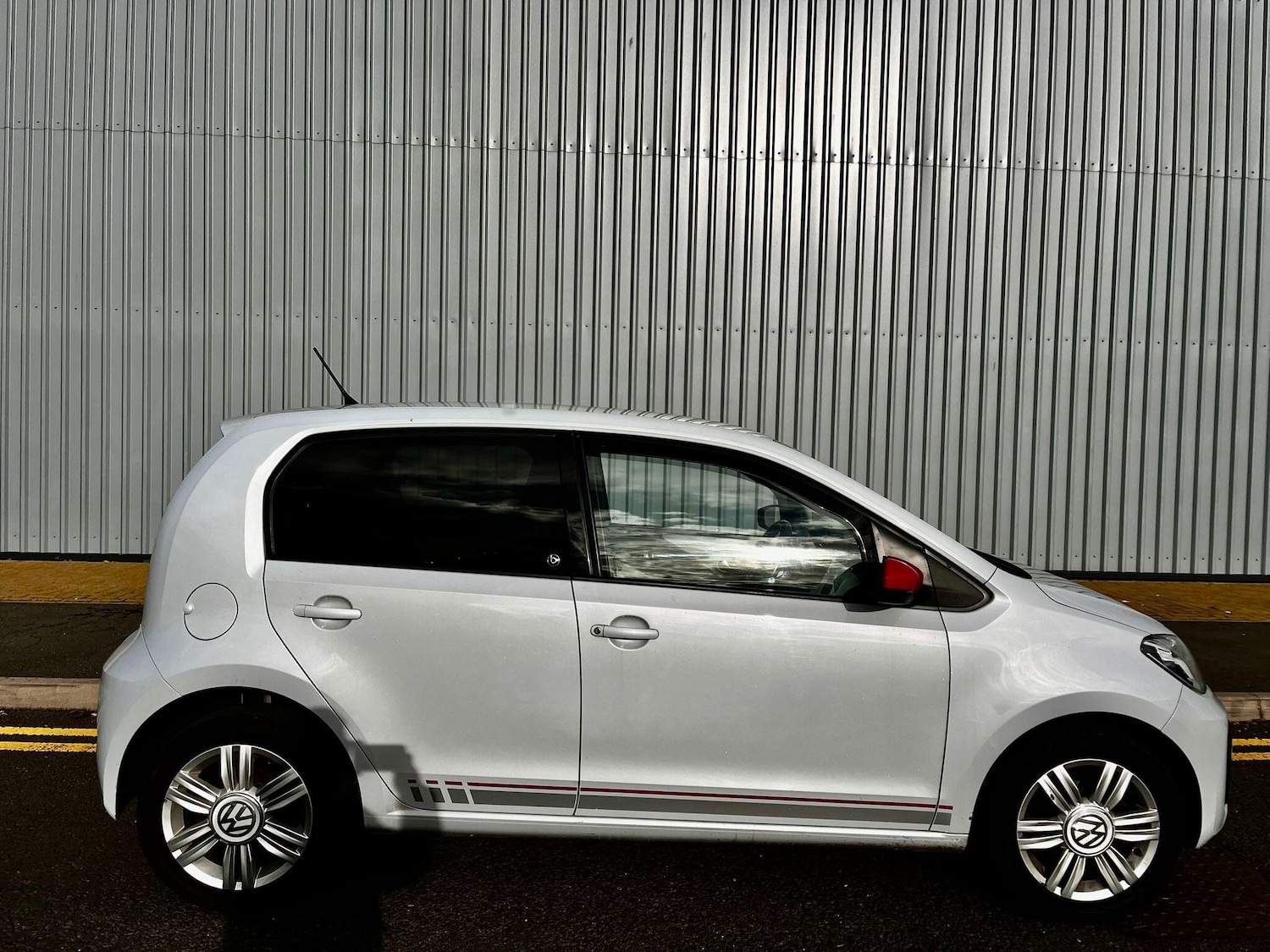 Used Volkswagen up! 2017 for sale - 76633094: Photo 9