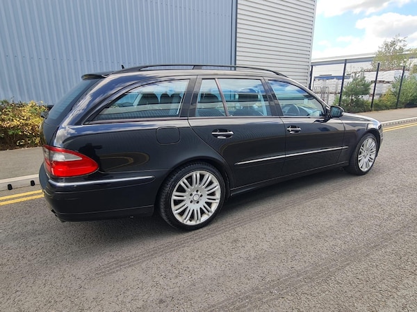 Used Mercedes-Benz E Class 2008 for sale - 74758841: Photo 23
