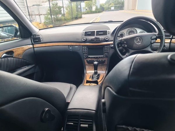 Used Mercedes-Benz E Class 2008 for sale - 74758841: Photo 24