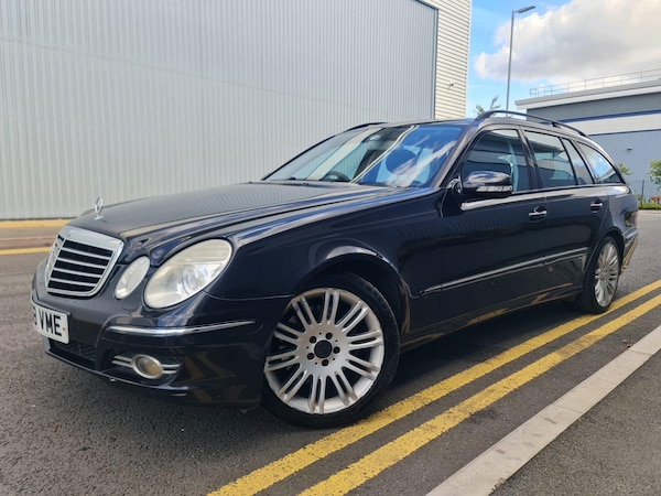Used Mercedes-Benz E Class 2008 for sale - 74758841: Photo 3