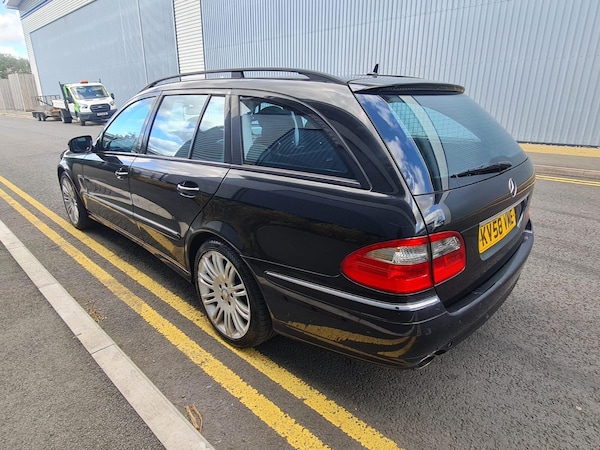Used Mercedes-Benz E Class 2008 for sale - 74758841: Photo 5