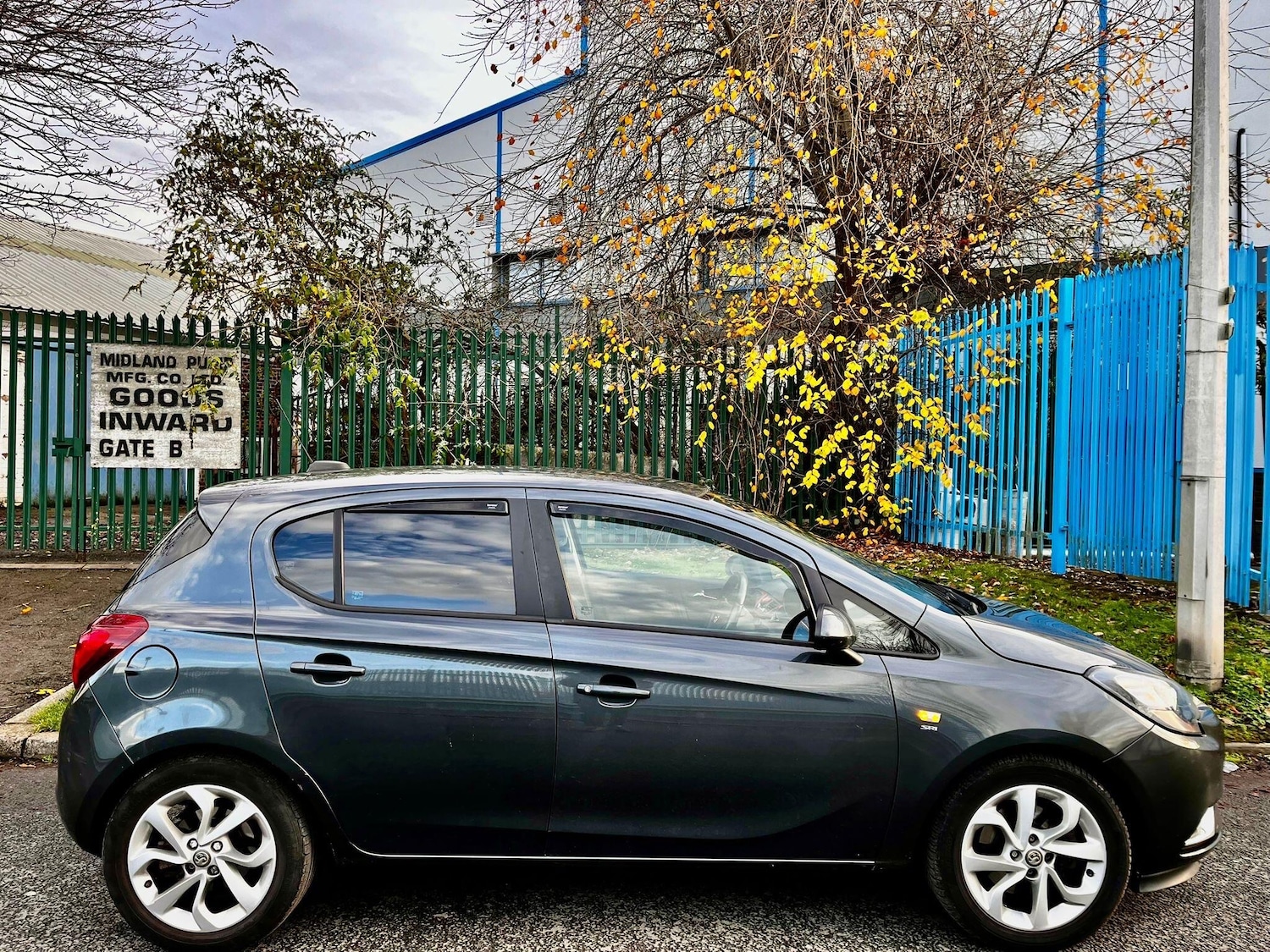 Used Vauxhall Corsa 2016 for sale - 76976617: Photo 8