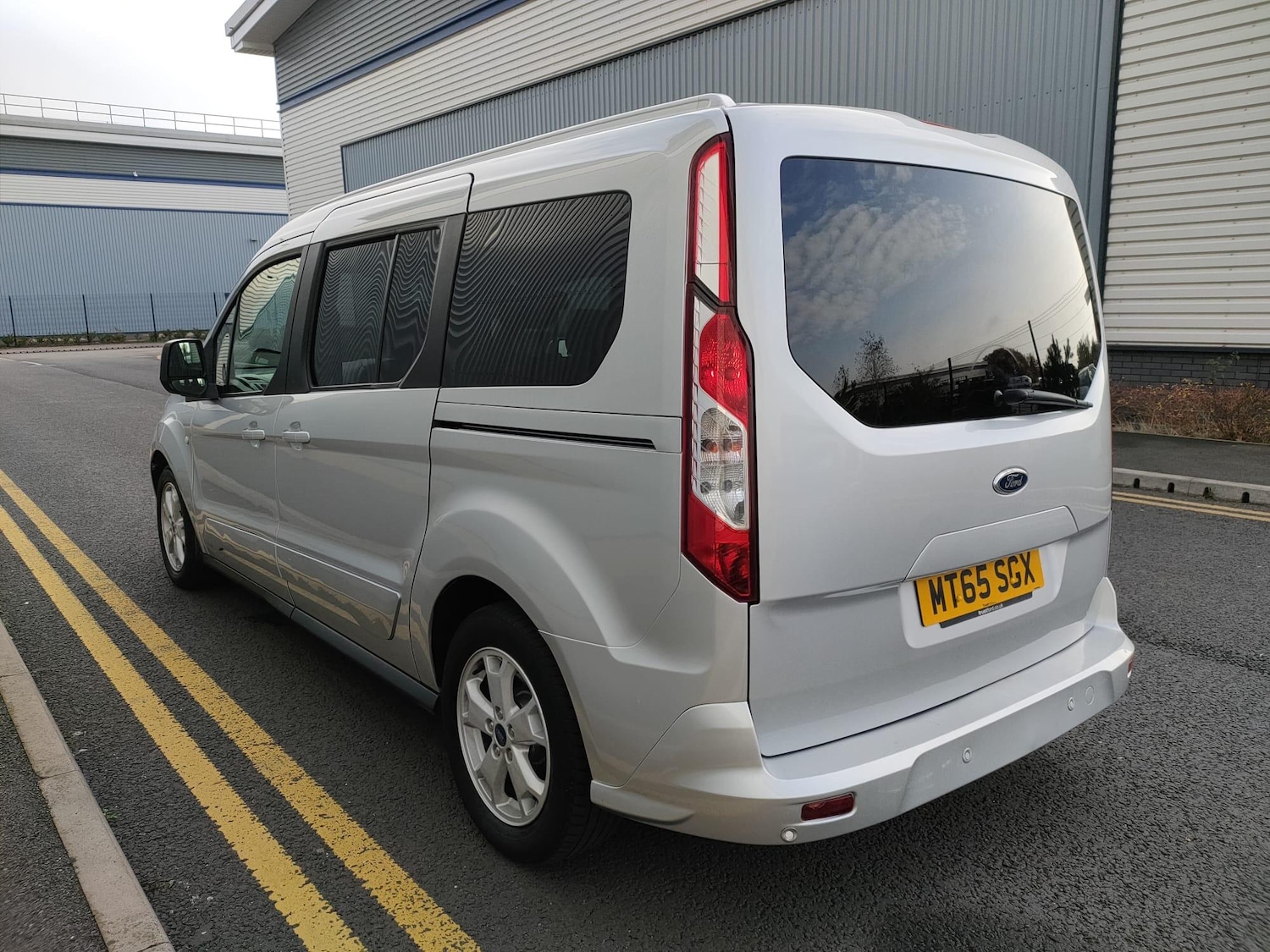Used Ford Grand Tourneo Connect 2015 for sale - 76619894: Photo 13