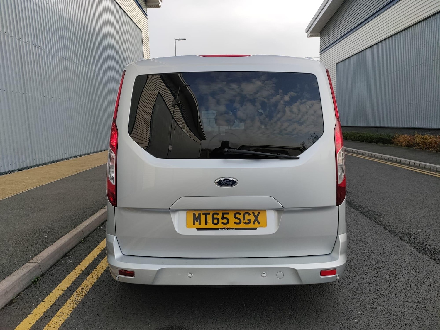 Used Ford Grand Tourneo Connect 2015 for sale - 76619894: Photo 22