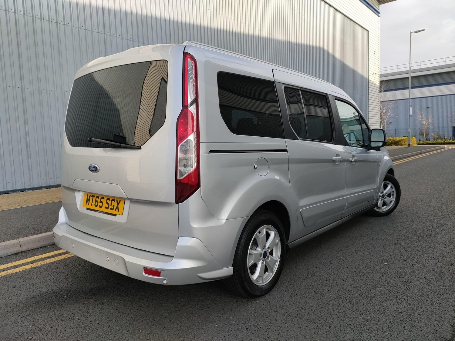 Used Ford Grand Tourneo Connect 2015 for sale - 76619894: Photo 26