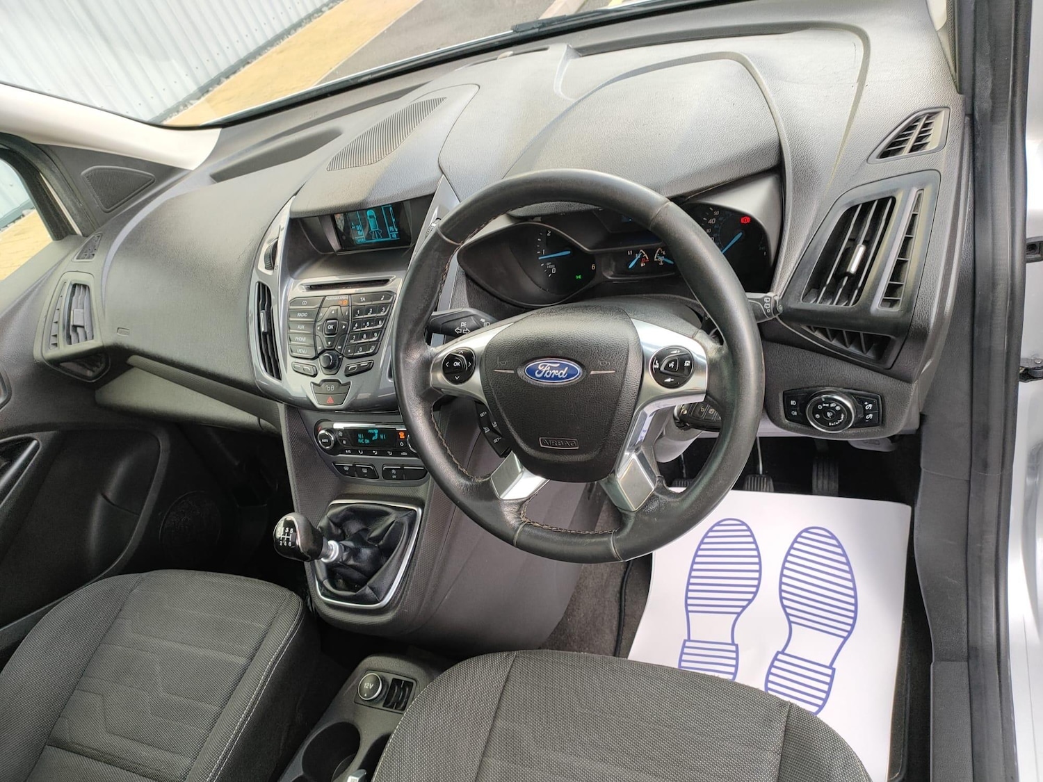 Used Ford Grand Tourneo Connect 2015 for sale - 76619894: Photo 29