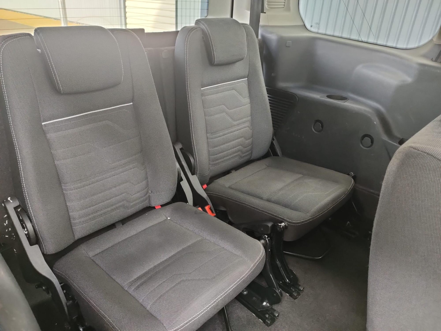 Used Ford Grand Tourneo Connect 2015 for sale - 76619894: Photo 37