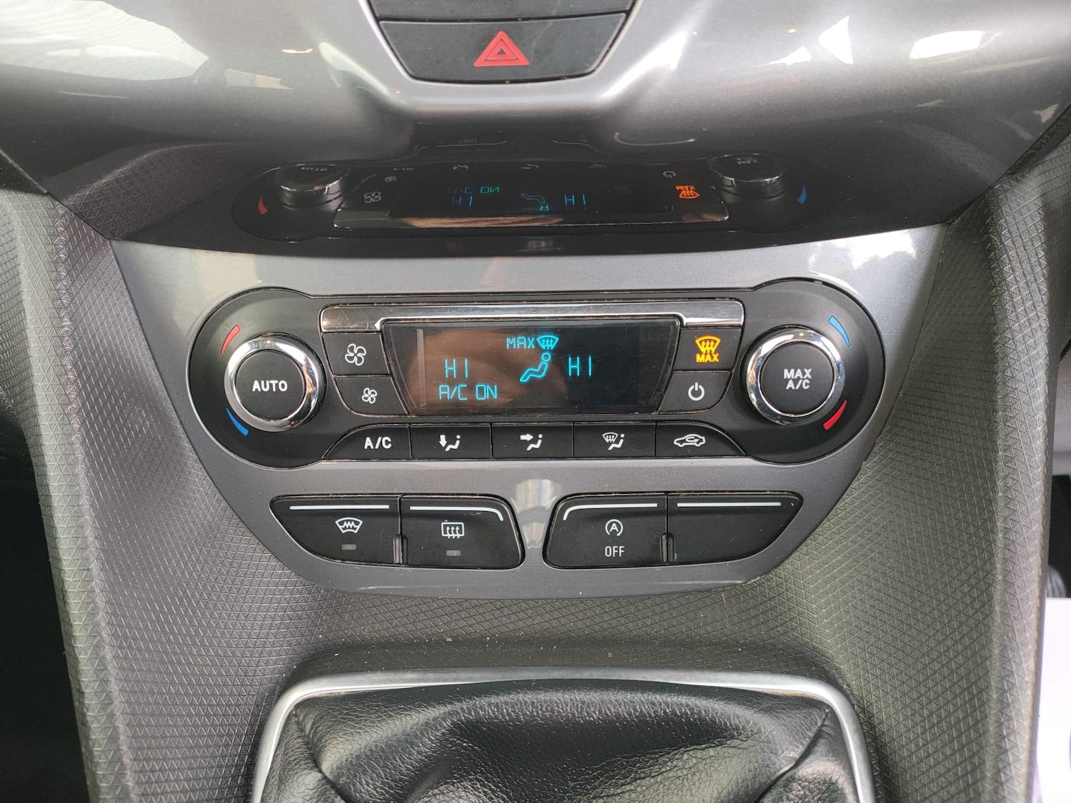 Used Ford Grand Tourneo Connect 2015 for sale - 76619894: Photo 43