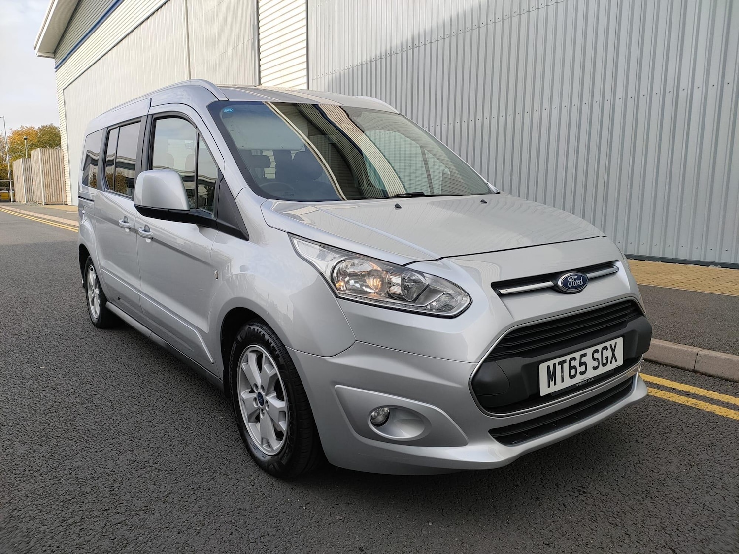 Used Ford Grand Tourneo Connect 2015 for sale - 76619894: Photo 5