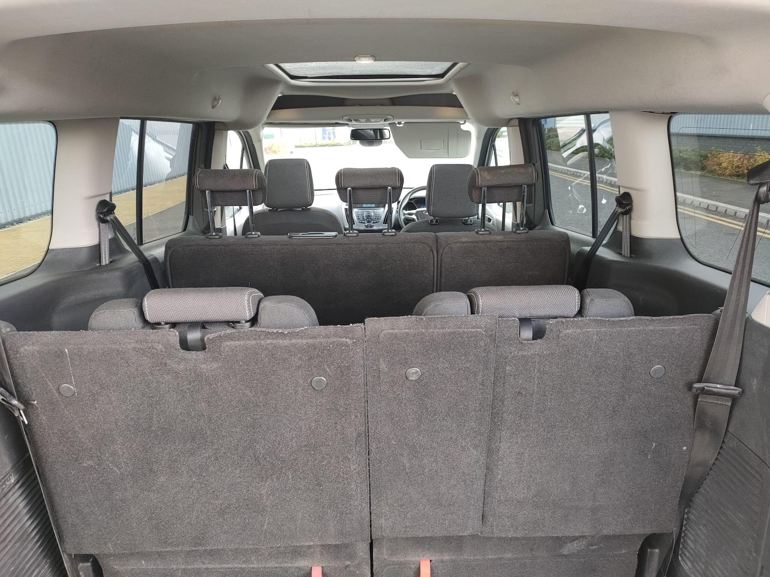 Used Ford Grand Tourneo Connect 2015 for sale - 76619894: Photo 60