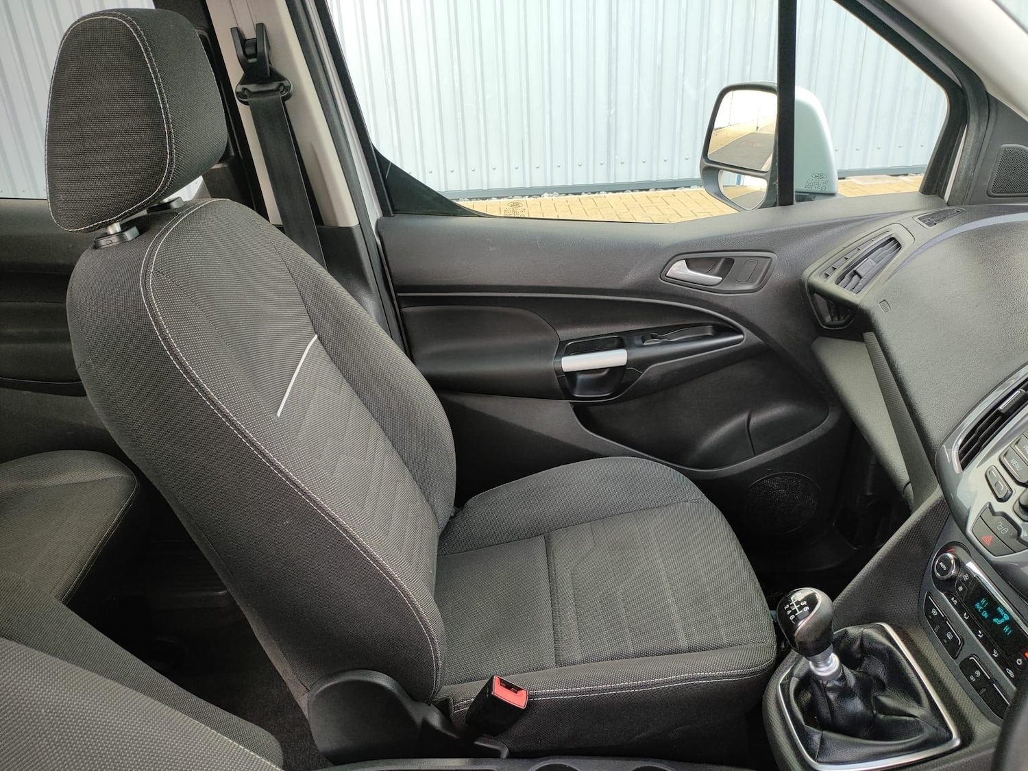 Used Ford Grand Tourneo Connect 2015 for sale - 76619894: Photo 67