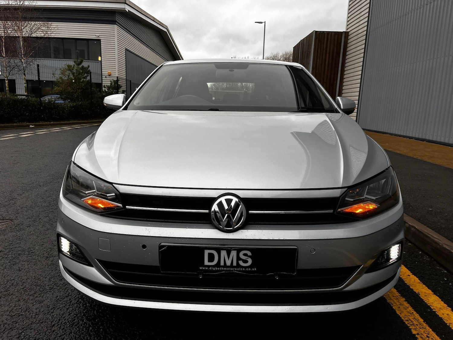 Used Volkswagen Polo 2020 for sale - 76976093: Photo 2