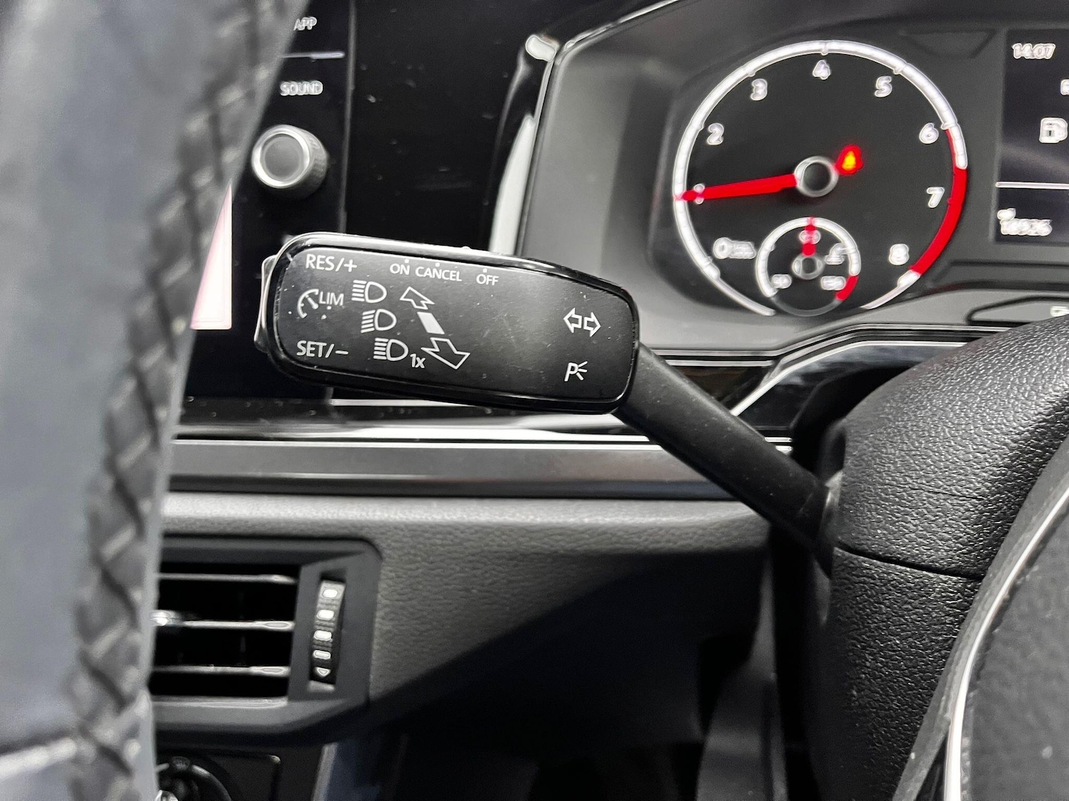 Used Volkswagen Polo 2020 for sale - 76976093: Photo 28