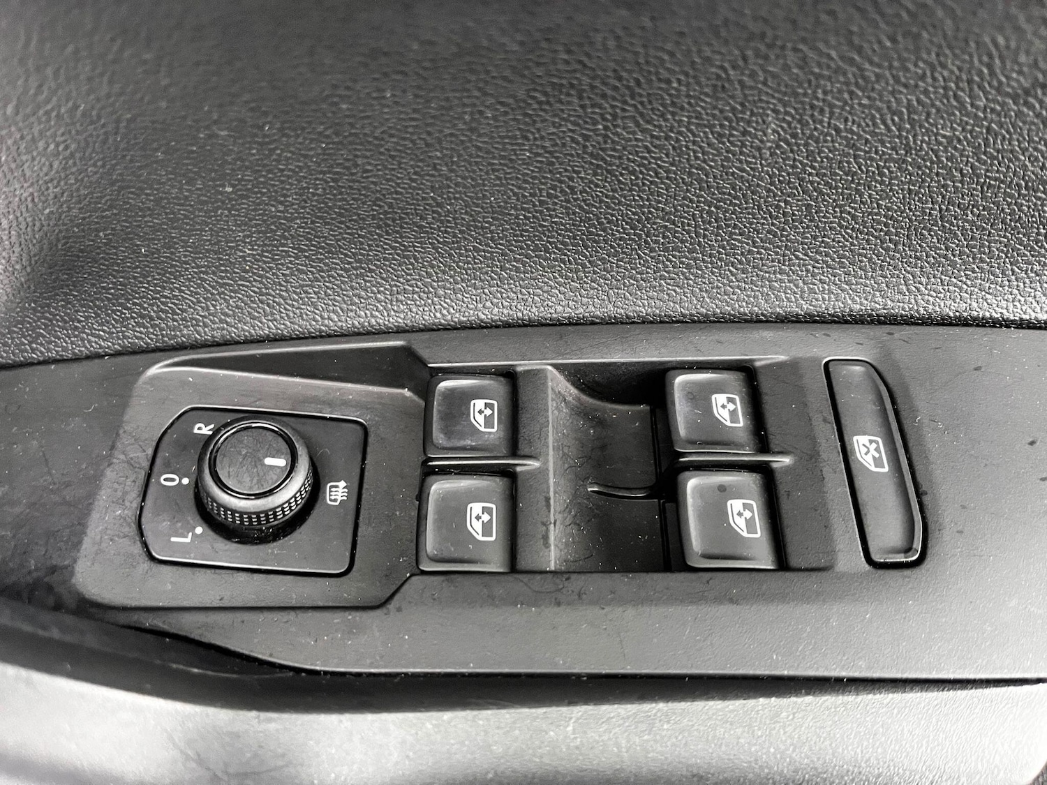 Used Volkswagen Polo 2020 for sale - 76976093: Photo 30