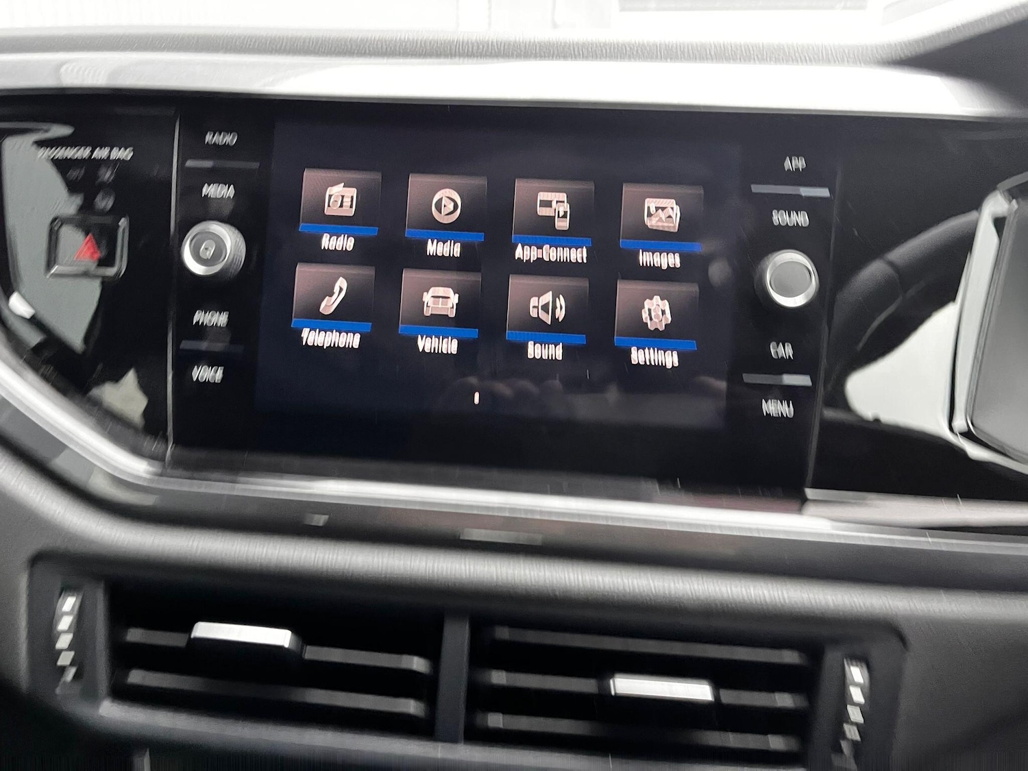 Used Volkswagen Polo 2020 for sale - 76976093: Photo 41