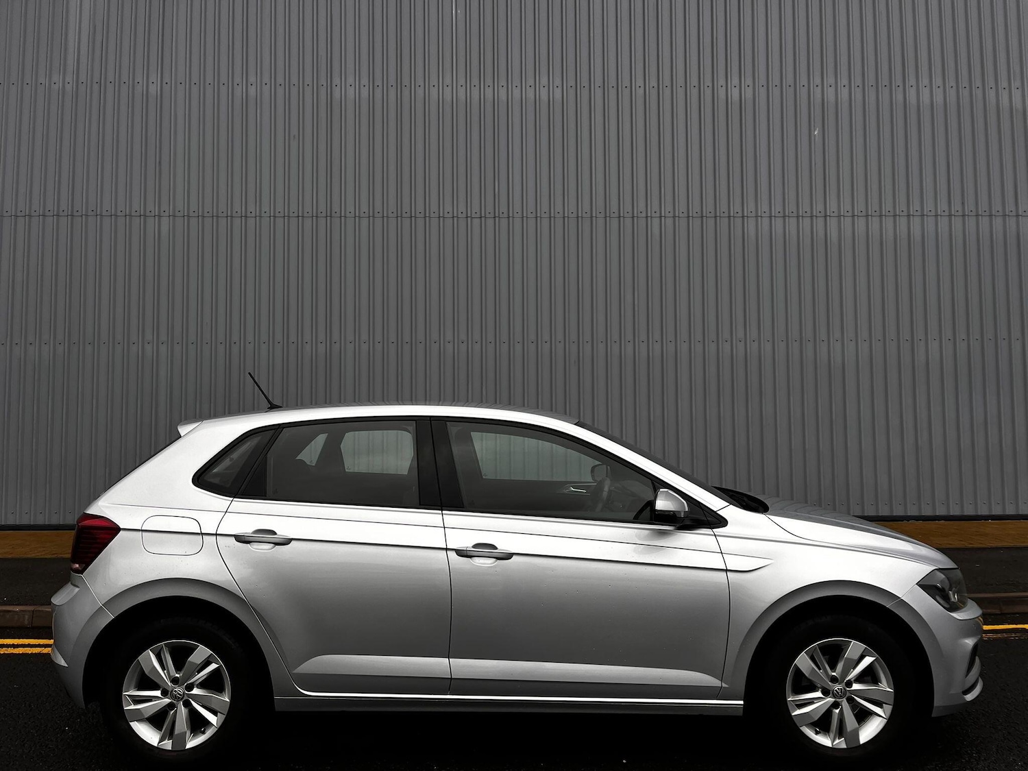 Used Volkswagen Polo 2020 for sale - 76976093: Photo 8