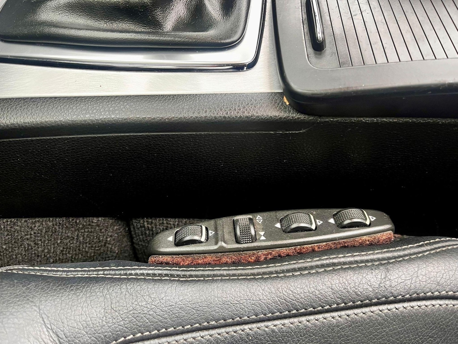 Used Mercedes-Benz E Class 2012 for sale - 77411420: Photo 31