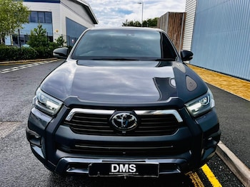 Used Toyota Hilux 2023 for sale - 76987704: Photo