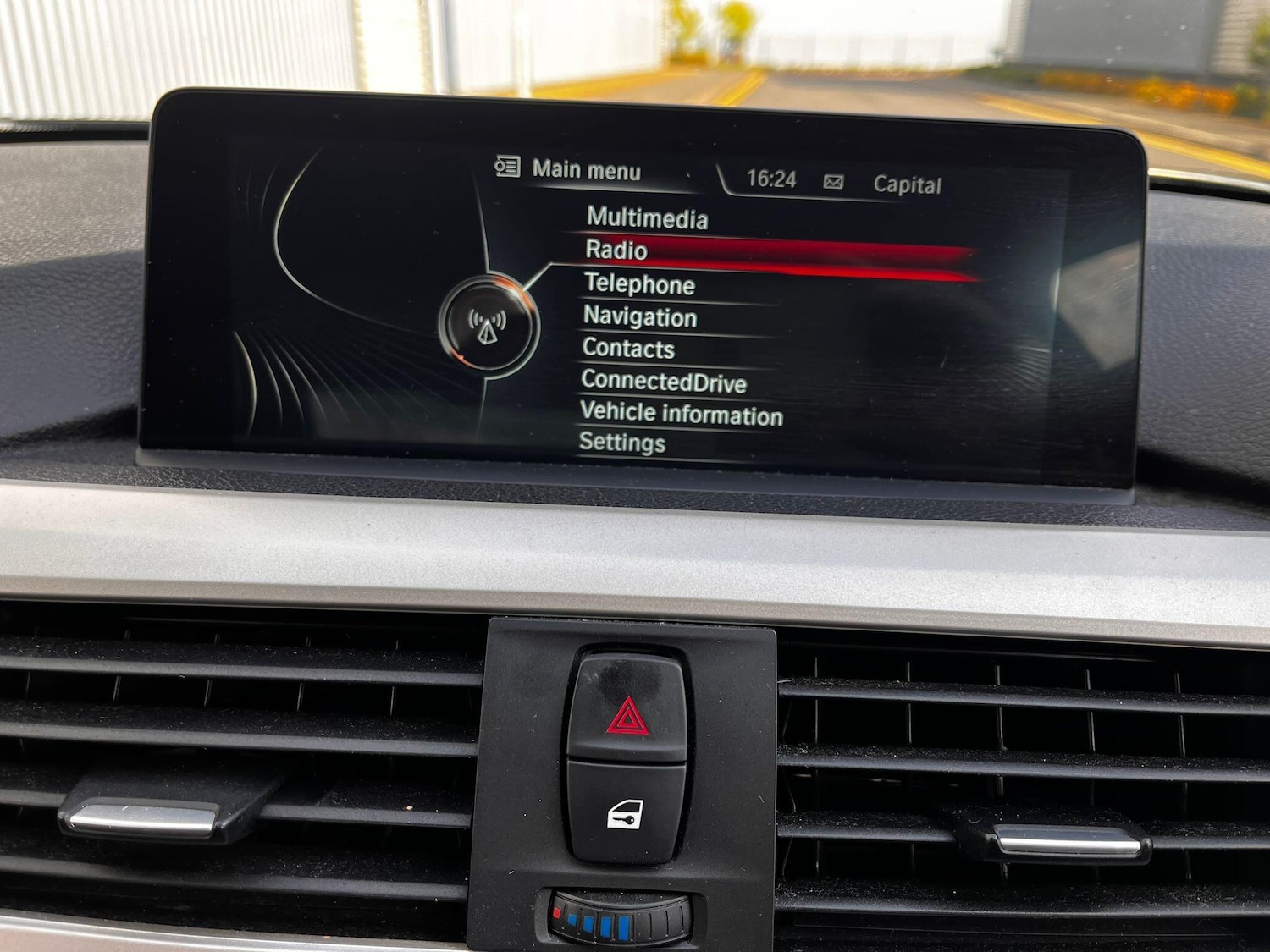 Used BMW 3 Series 2015 for sale - 76012289: Photo 24