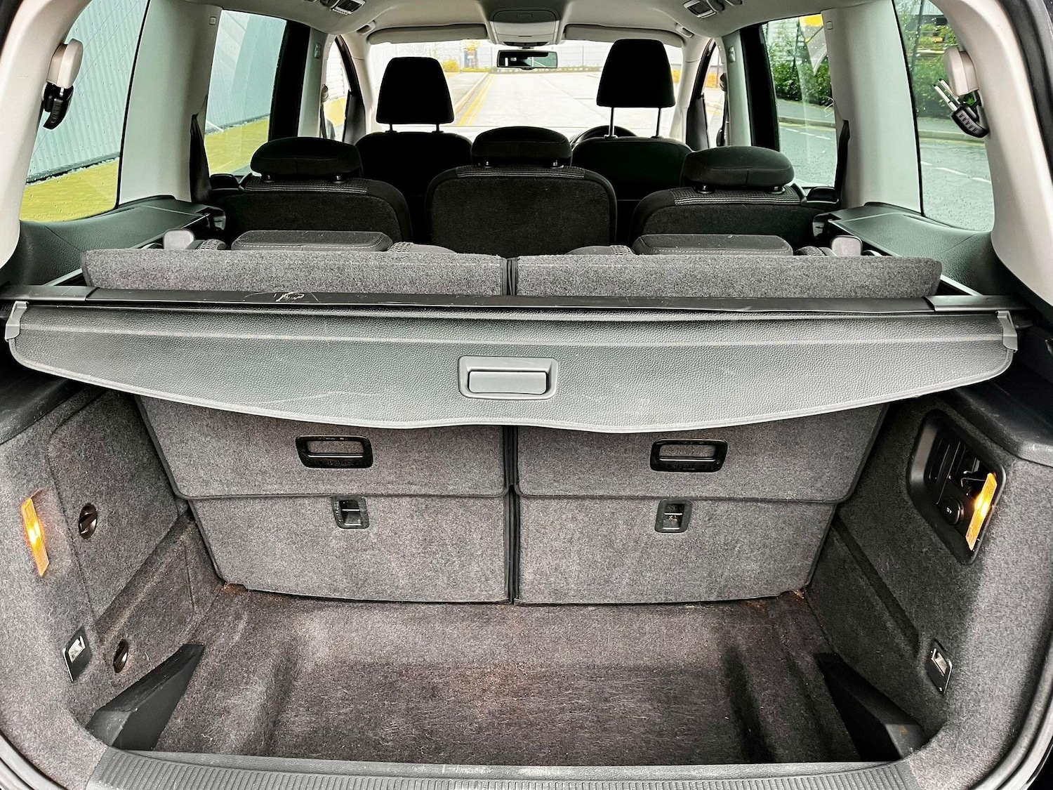 Used Volkswagen Sharan 2012 for sale - 76409342: Photo 14