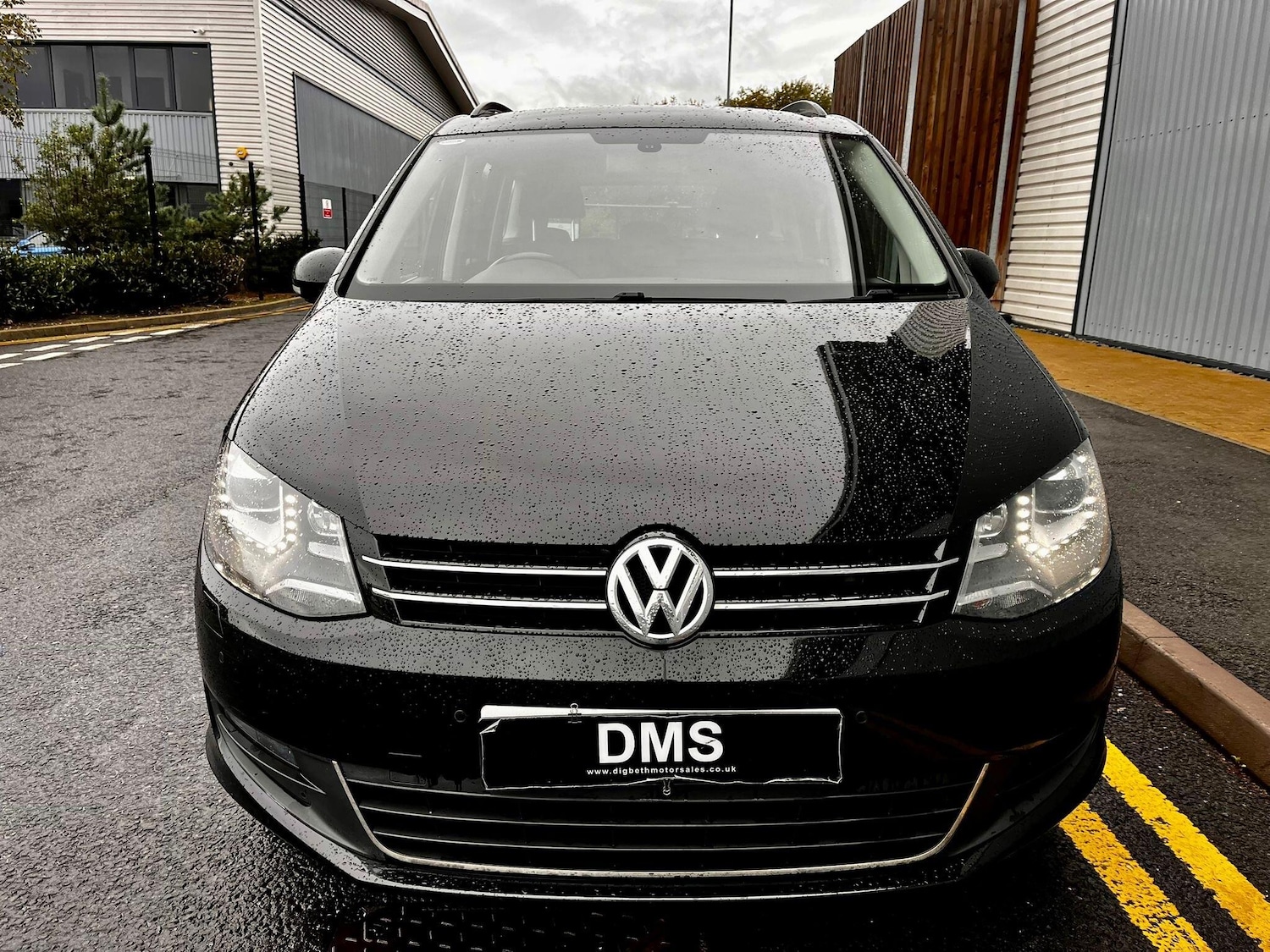 Used Volkswagen Sharan 2012 for sale - 76409342: Photo 2