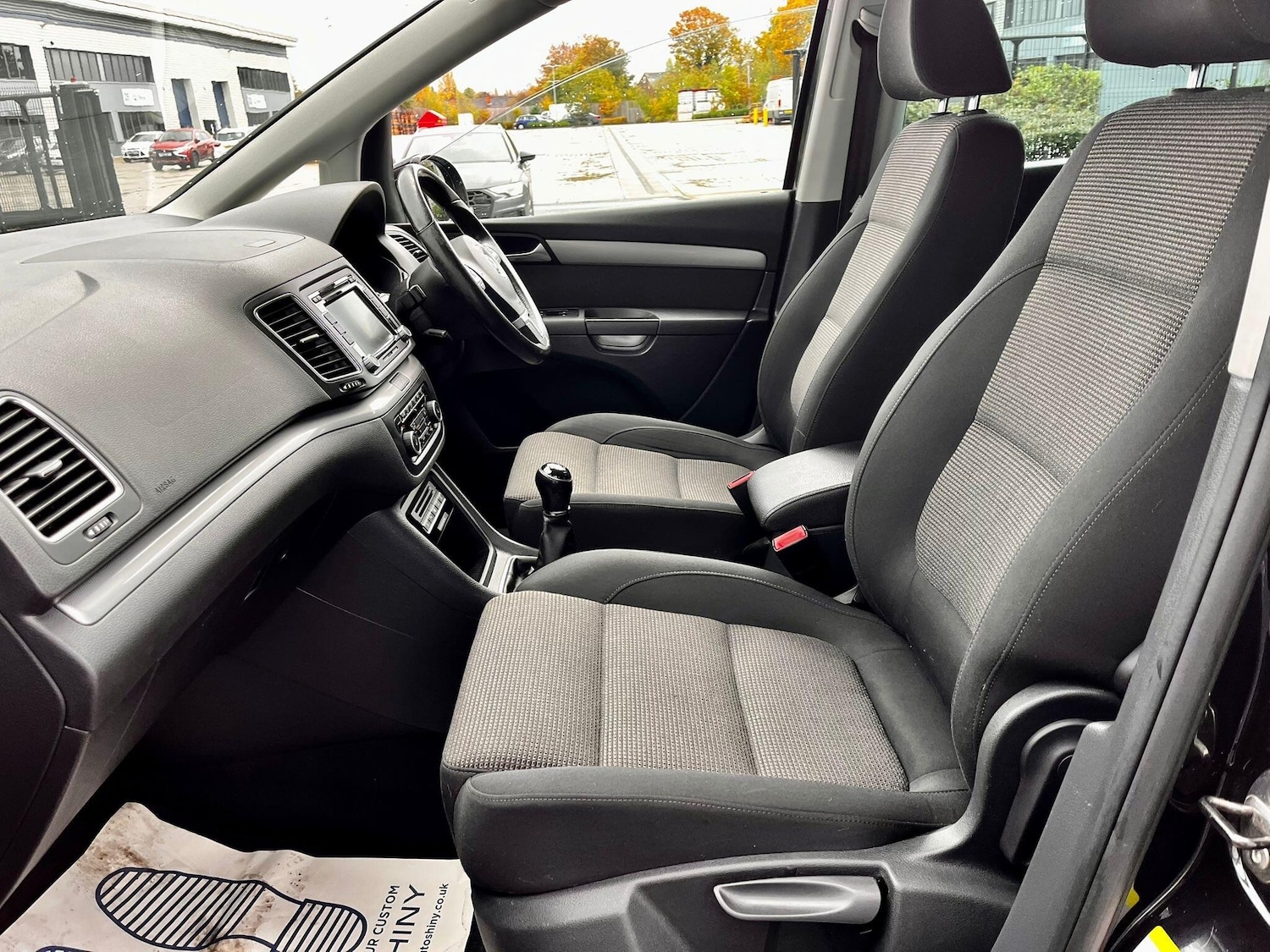 Used Volkswagen Sharan 2012 for sale - 76409342: Photo 31