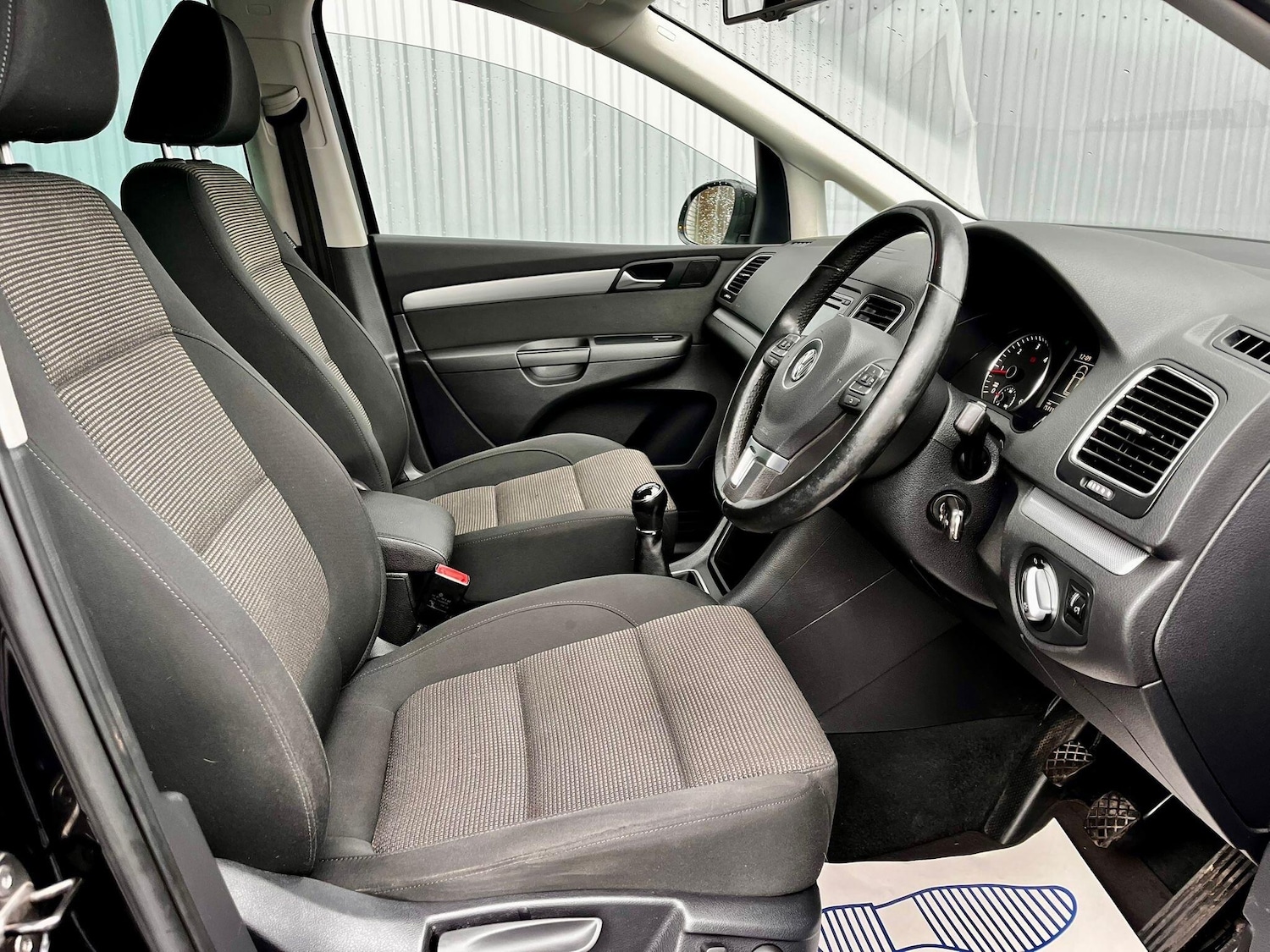 Used Volkswagen Sharan 2012 for sale - 76409342: Photo 33