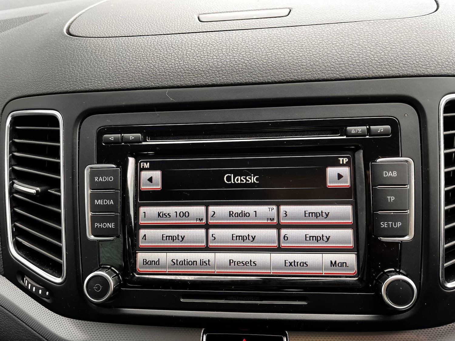 Used Volkswagen Sharan 2012 for sale - 76409342: Photo 35