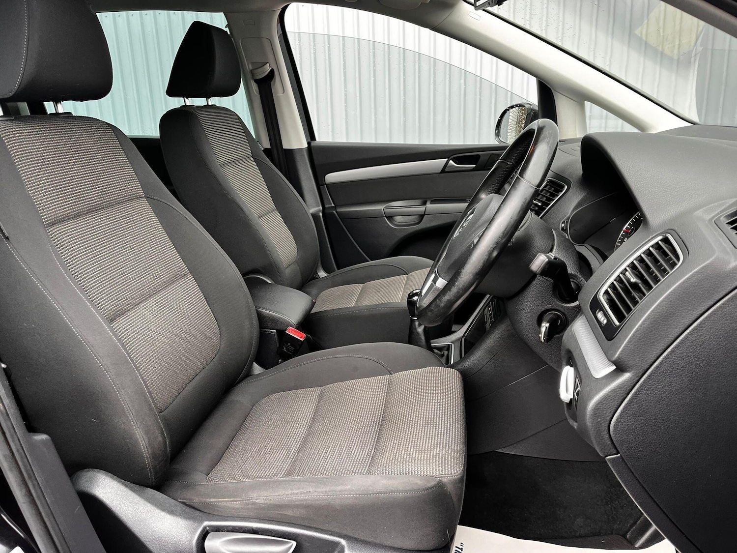 Used Volkswagen Sharan 2012 for sale - 76409342: Photo 43