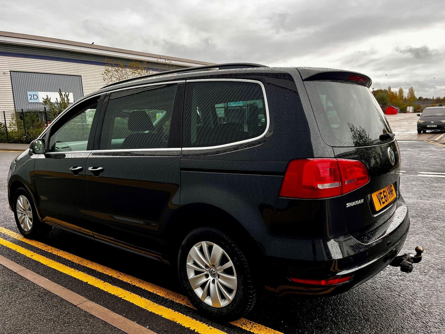 Used Volkswagen Sharan 2012 for sale - 76409342: Photo 5