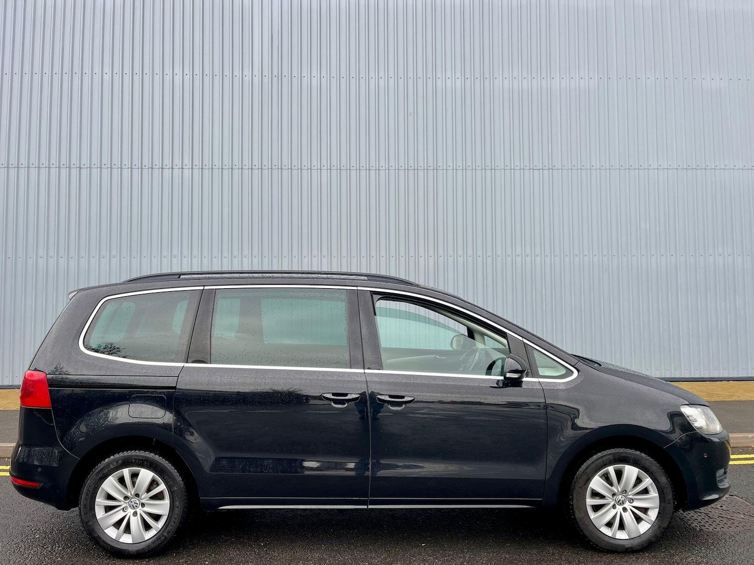 Used Volkswagen Sharan 2012 for sale - 76409342: Photo 8