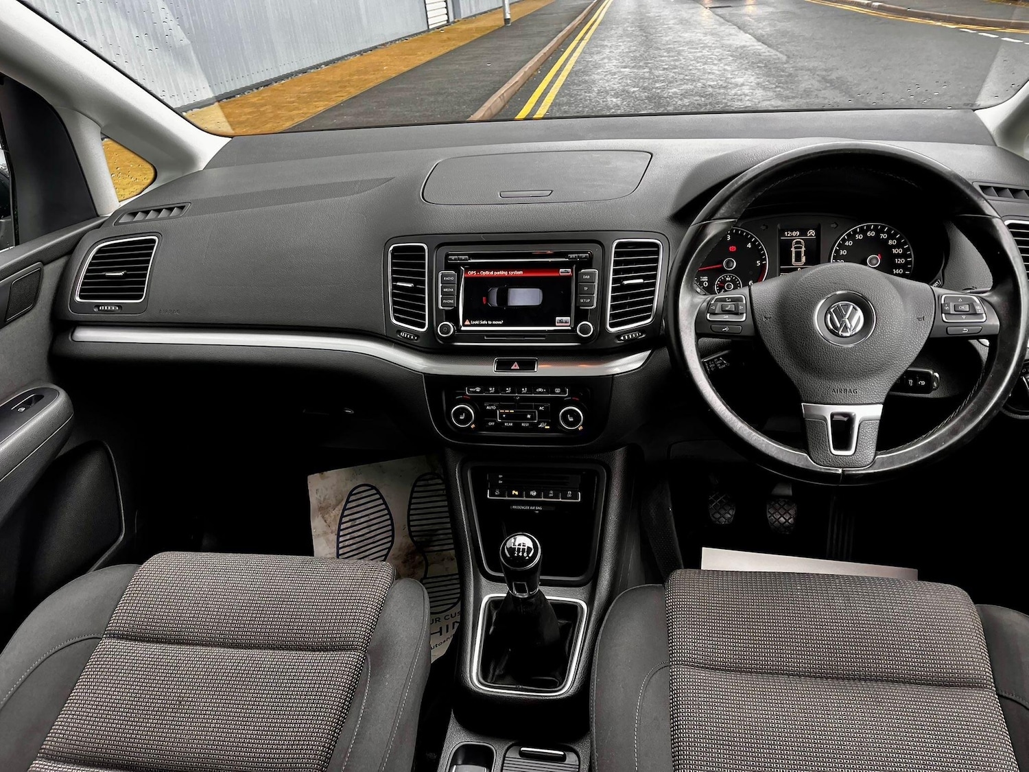 Used Volkswagen Sharan 2012 for sale - 76409342: Photo 9