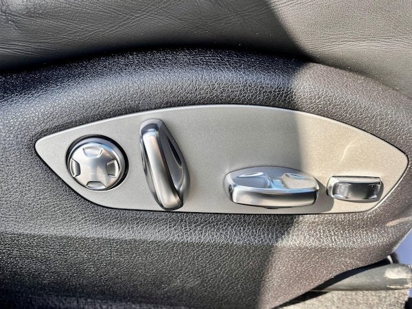 Used Porsche Macan 2020 for sale - 75624026: Photo 23