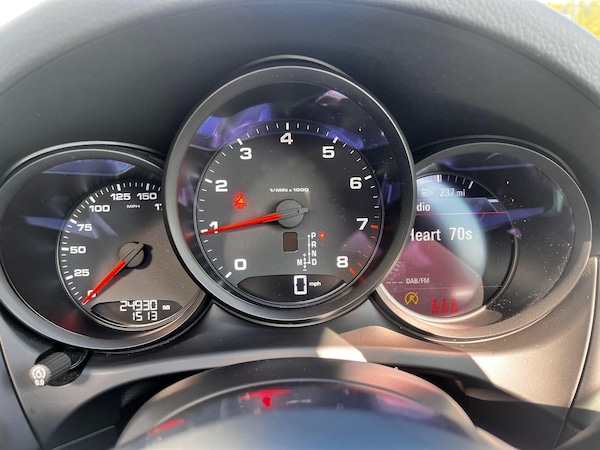 Used Porsche Macan 2020 for sale - 75624026: Photo 25