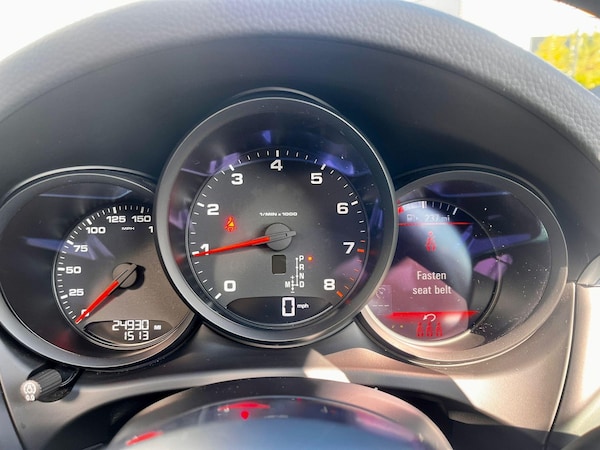 Used Porsche Macan 2020 for sale - 75624026: Photo 26