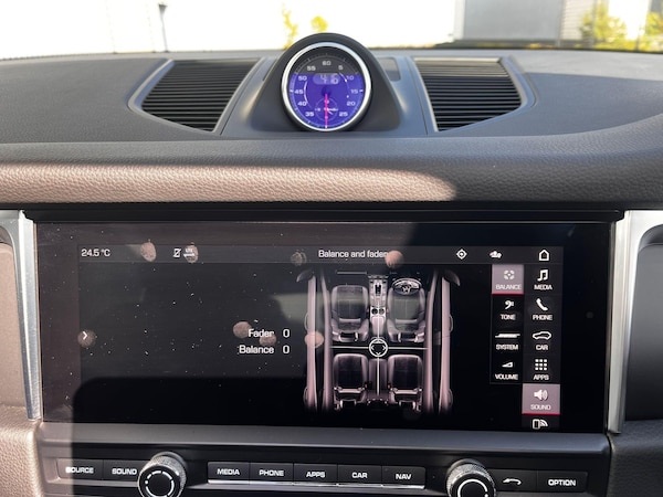 Used Porsche Macan 2020 for sale - 75624026: Photo 37