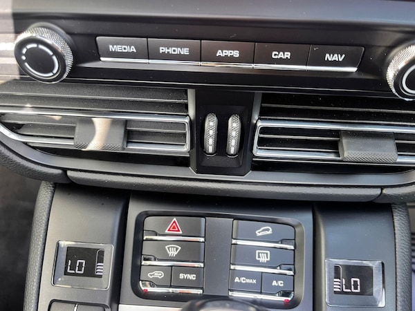 Used Porsche Macan 2020 for sale - 75624026: Photo 46