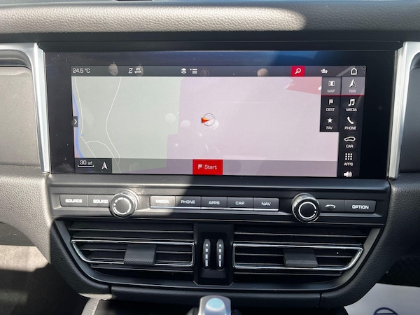 Used Porsche Macan 2020 for sale - 75624026: Photo 48