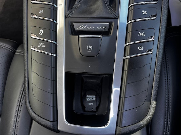 Used Porsche Macan 2020 for sale - 75624026: Photo 50