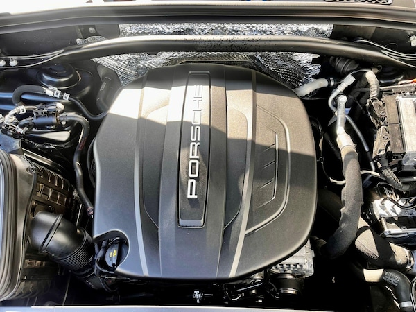 Used Porsche Macan 2020 for sale - 75624026: Photo 70