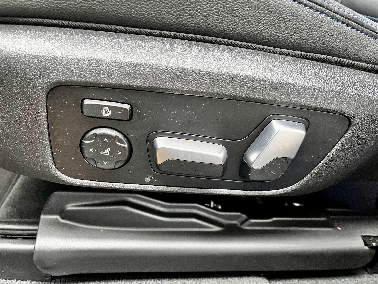 Used BMW X4 2020 for sale - 77320810: Photo 25