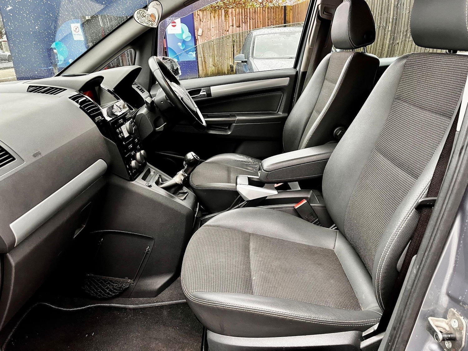 Used Vauxhall Zafira 2009 for sale - 77331809: Photo 36