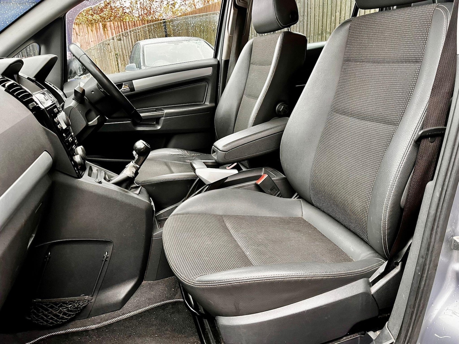 Used Vauxhall Zafira 2009 for sale - 77331809: Photo 38