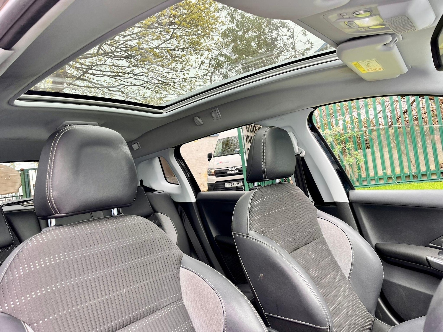 Used Peugeot 2008 2018 for sale - 78115875: Photo 11