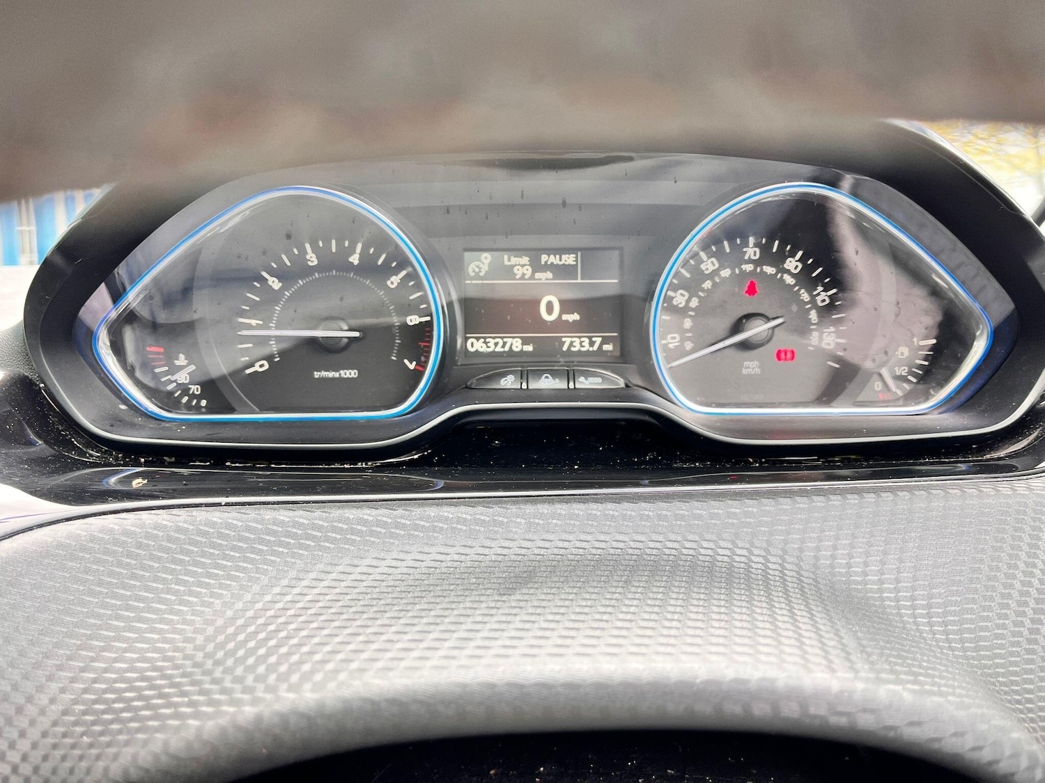 Used Peugeot 2008 2018 for sale - 78115875: Photo 39