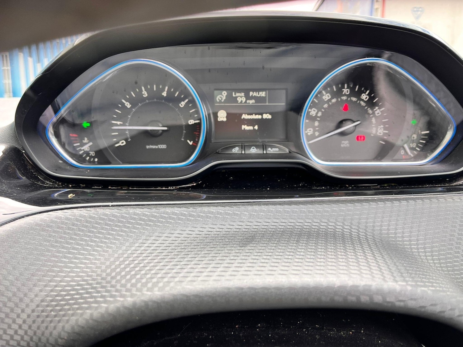 Used Peugeot 2008 2018 for sale - 78115875: Photo 43