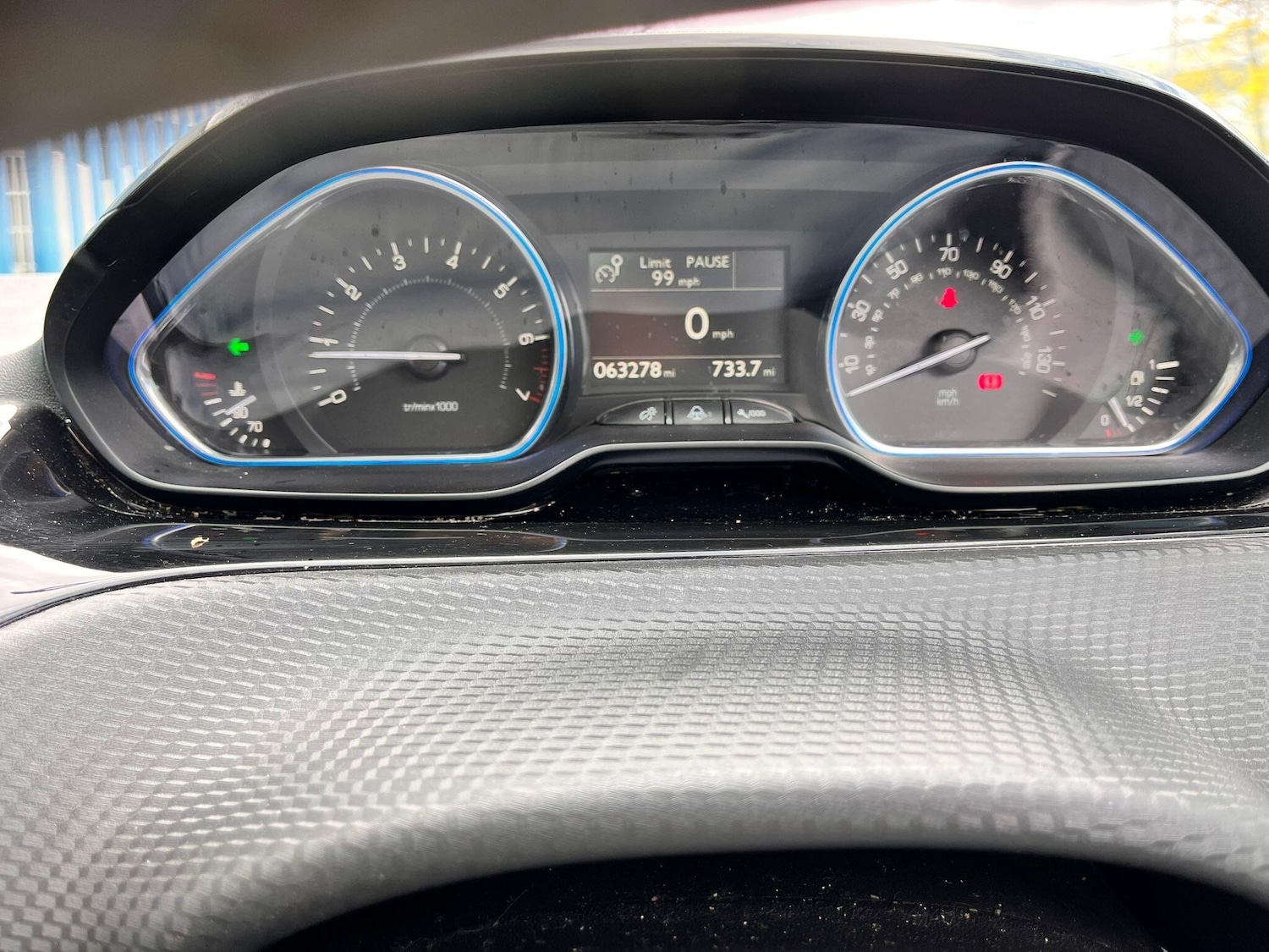 Used Peugeot 2008 2018 for sale - 78115875: Photo 44